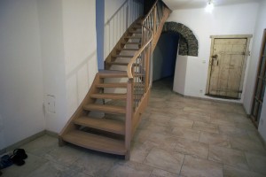 Wagenstiege aus Vollholz