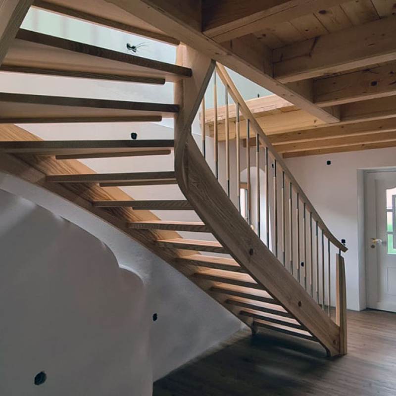 Stiege aus Holz